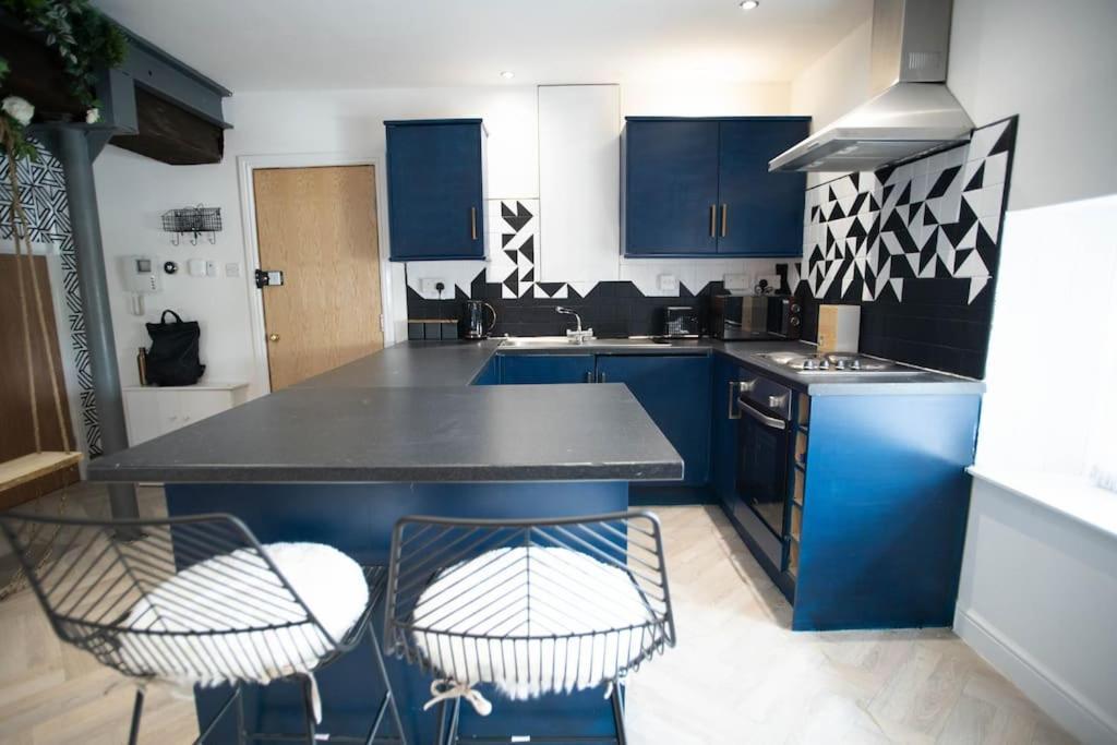 Penthouse Apt In Central Lvpl-Sleeps 6 Ливърпул Екстериор снимка
